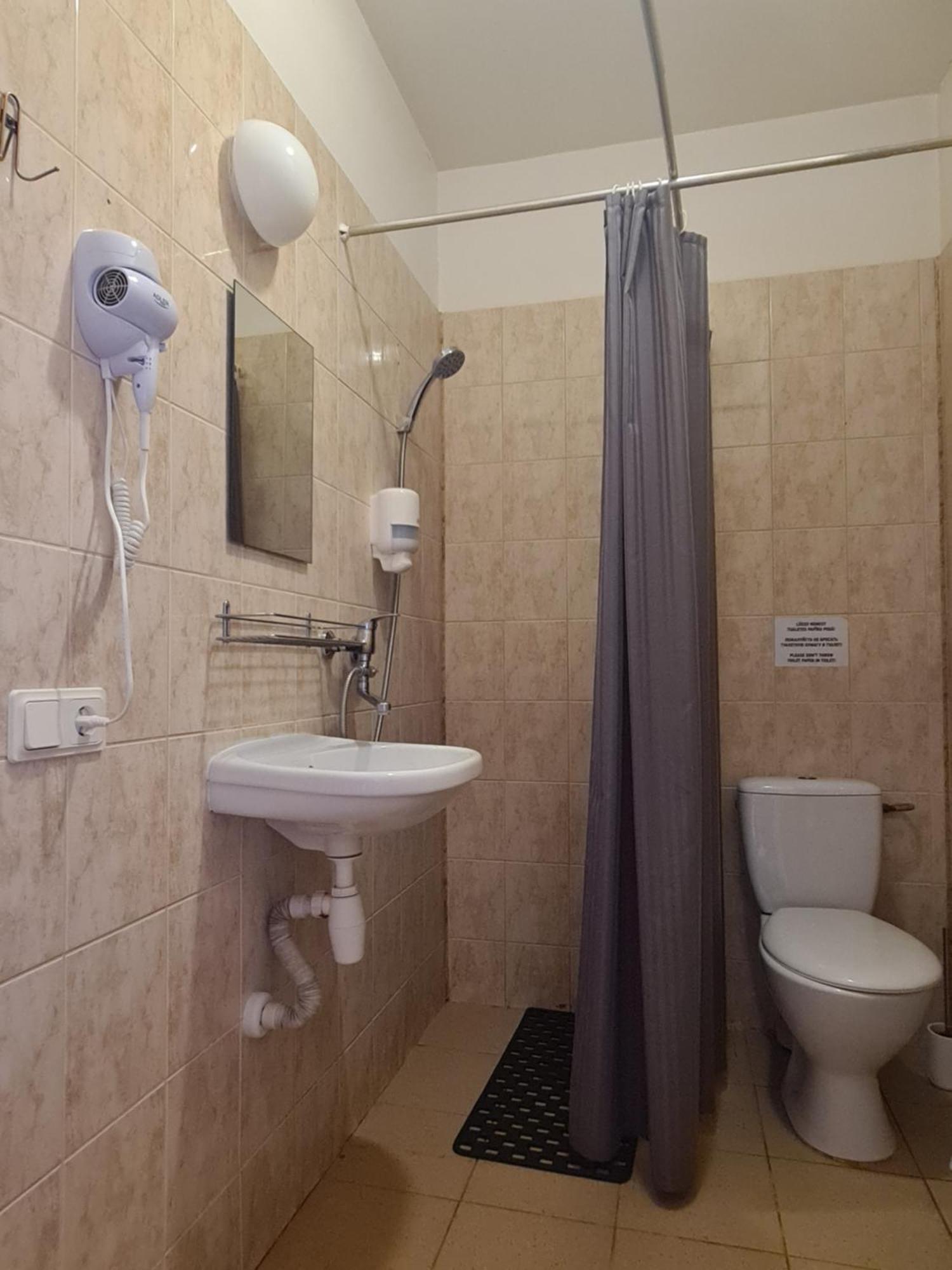 Guest House Kaktus Riga Rom bilde