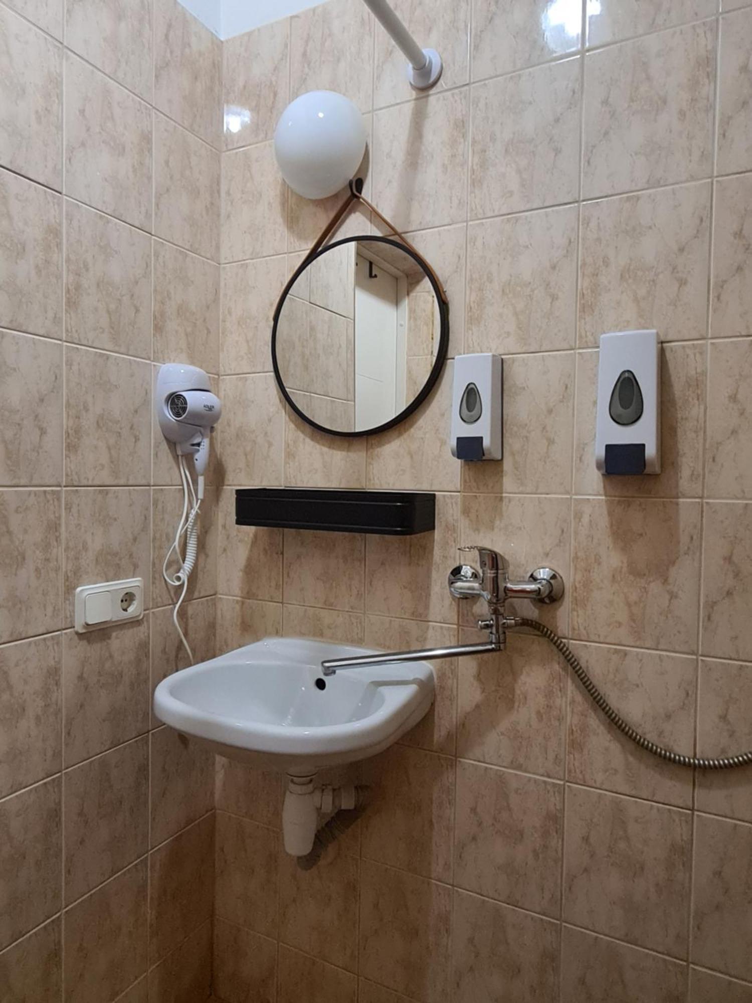 Guest House Kaktus Riga Rom bilde